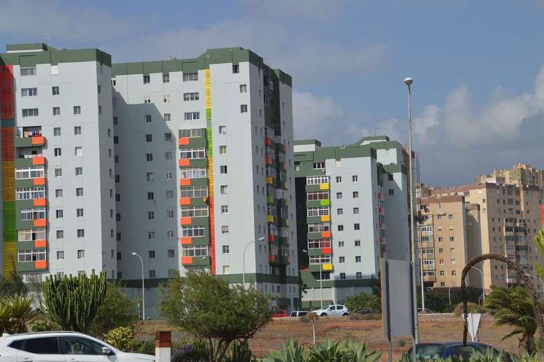 Bloques de Jinámar que han sido rehabilitados gracias al Plan Integral promovido por el Ayuntamiento de Telde (Foto TA)